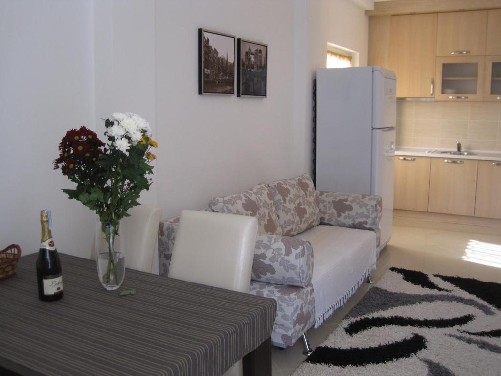 Monterus Becici Apartments บุดวา ภายนอก รูปภาพ